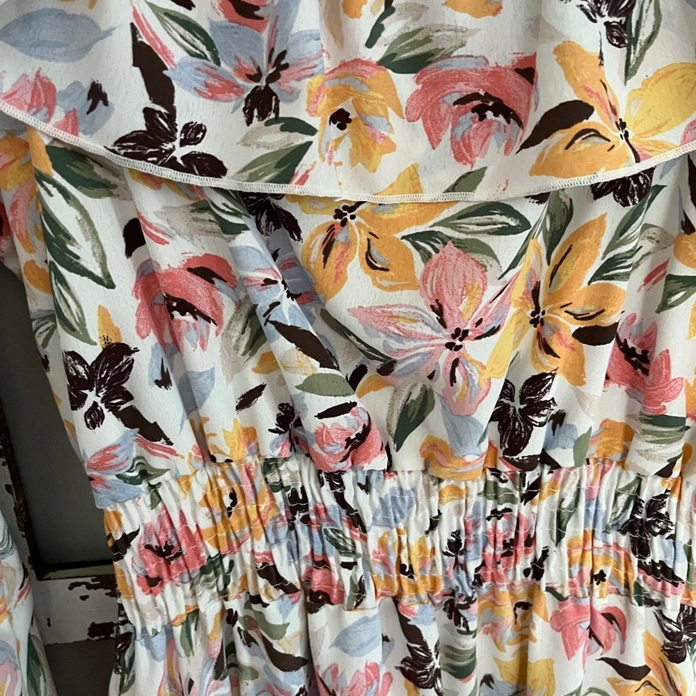 Peach Love California Women's Floral Dress Size‎ Large.